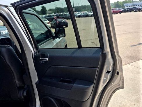 Used 2015 Jeep Patriot High Altitude image 14