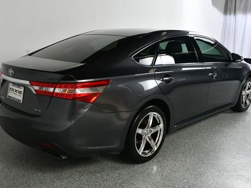 Used 2013 Toyota Avalon XLE Premium FWD image 8