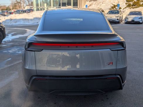 Used 2026 Tesla Model Y Long Range image 5