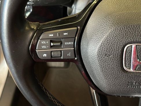 Used 2022 Honda Civic EX image 9