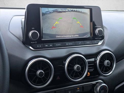 Used 2024 Nissan Sentra S image 10