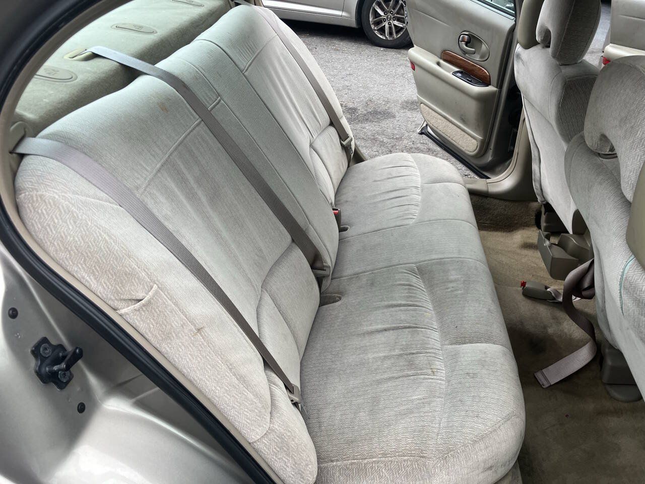 Used 2001 Buick Le Sabre Custom w/ Luxury Pkg FWD image 27