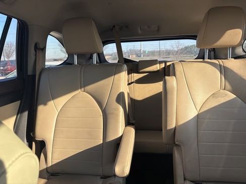 Used 2021 Toyota Highlander XLE image 35