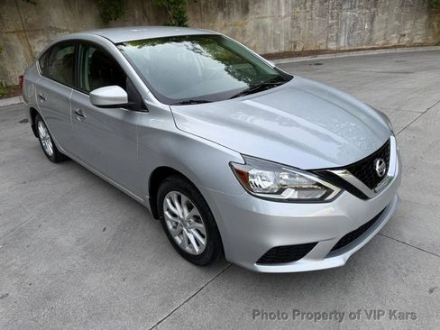 Used 2019 Nissan Sentra SV image 3