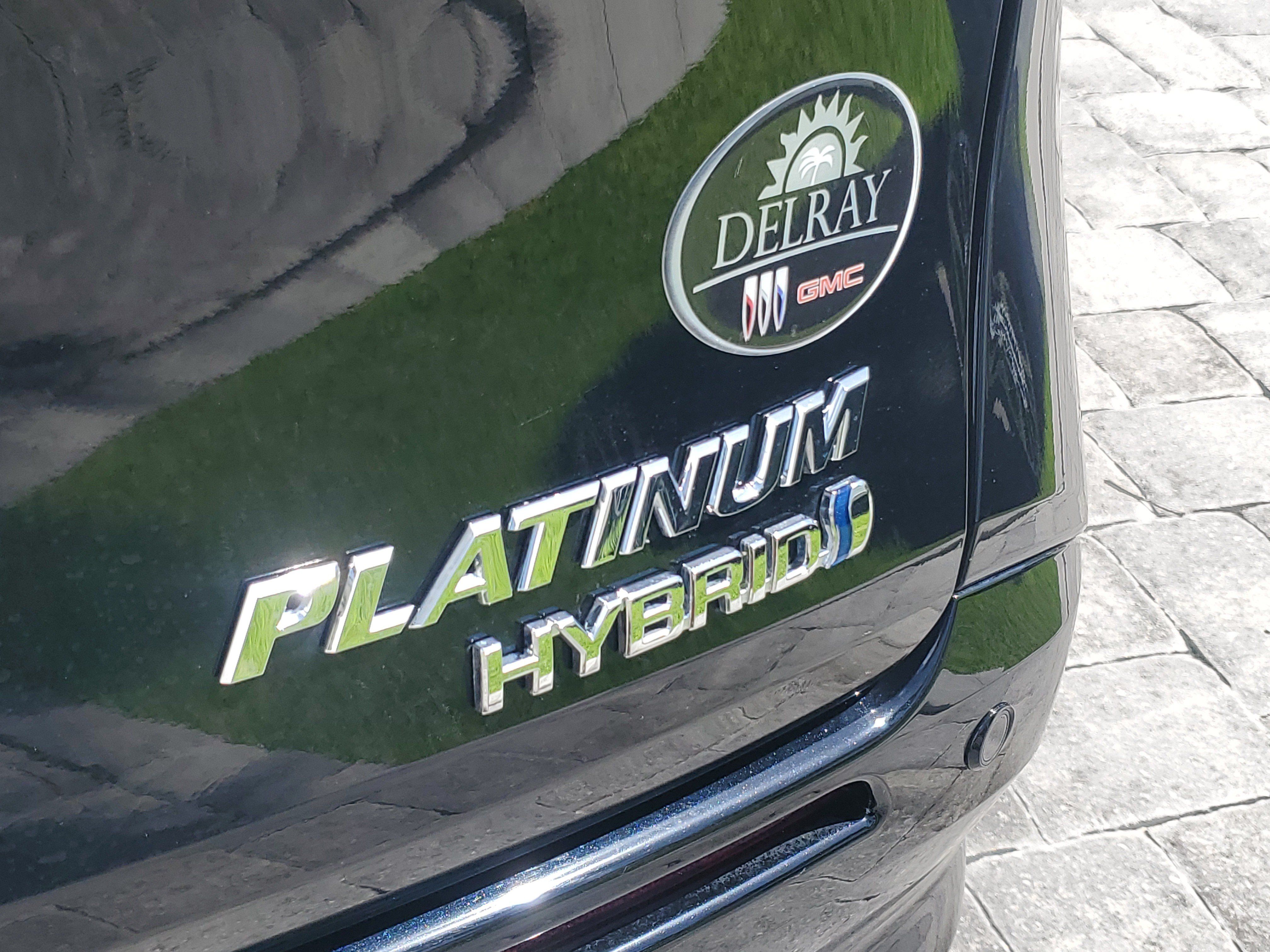 Used 2023 Toyota Sienna Platinum AWD/4WD image 8