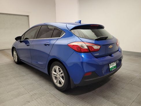 Used 2017 Chevrolet Cruze LT w/ Convenience Package FWD image 5