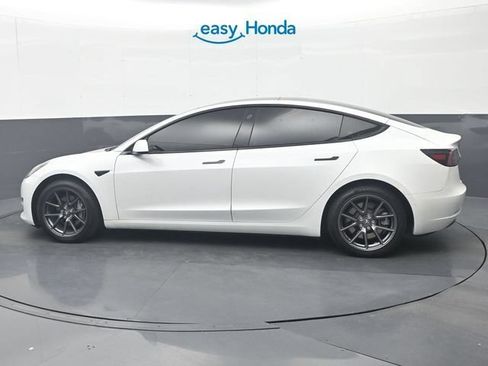 Used 2021 Tesla Model 3 Standard Range Plus RWD image 4