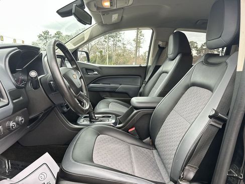 Used 2016 Chevrolet Colorado Z71 image 11