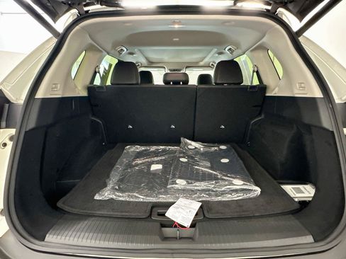 Used 2023 Nissan Rogue SV w/ SV Premium B Package AWD/4WD image 30