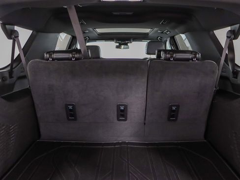 Used 2024 Chevrolet Suburban RST w/ Luxury Package AWD/4WD image 35