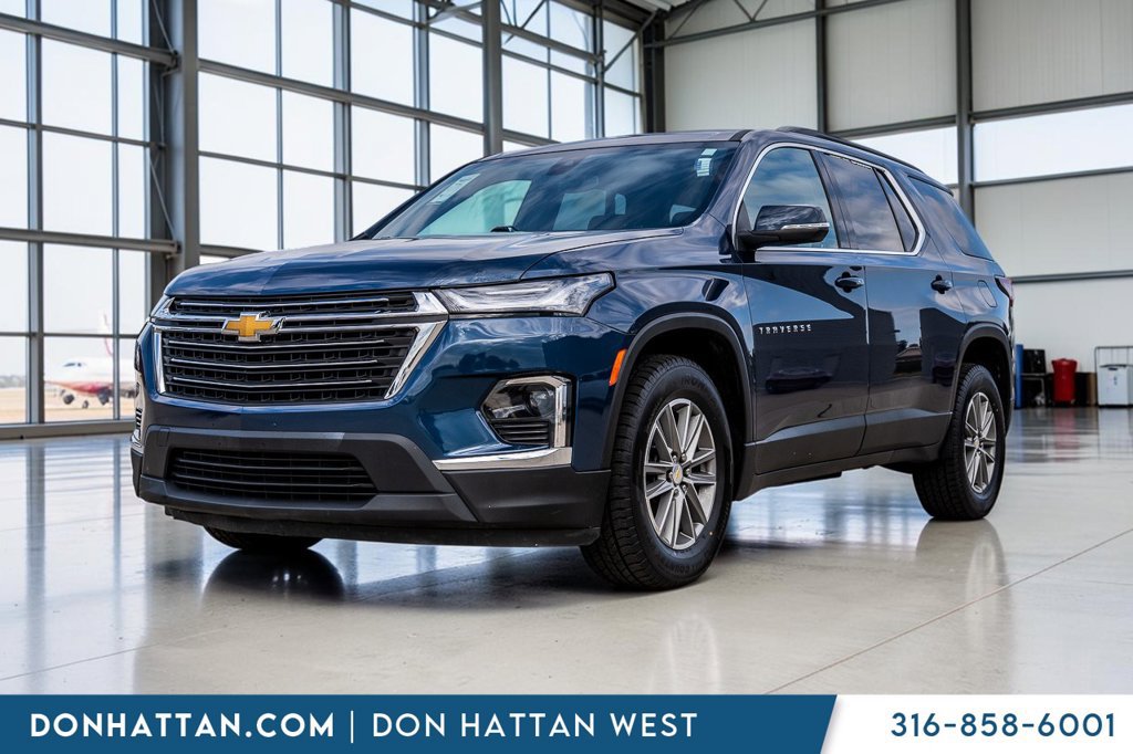 Used 2023 Chevrolet Traverse LT AWD/4WD image 1