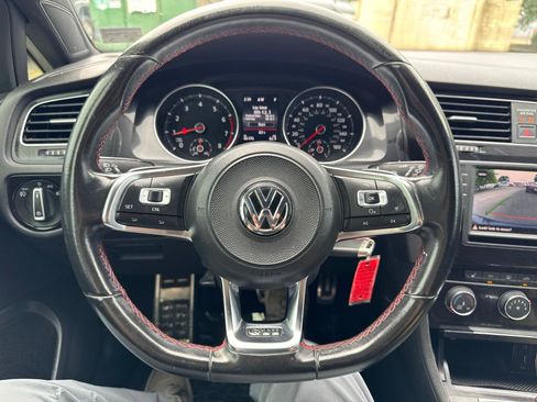 Used 2017 Volkswagen GTI S FWD image 19