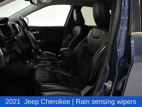 Used 2021 Jeep Cherokee Latitude Plus image 22