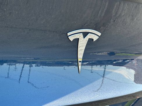 Used 2022 Tesla Model Y Performance AWD/4WD image 23