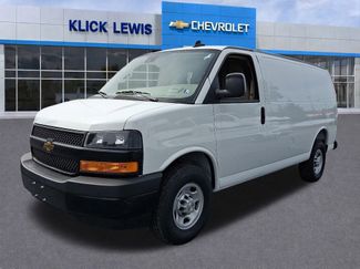 New 2025 Chevrolet Express 3500 w/ Driver Convenience Package video 2