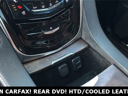 Used 2017 Cadillac Escalade Premium Luxury image 19