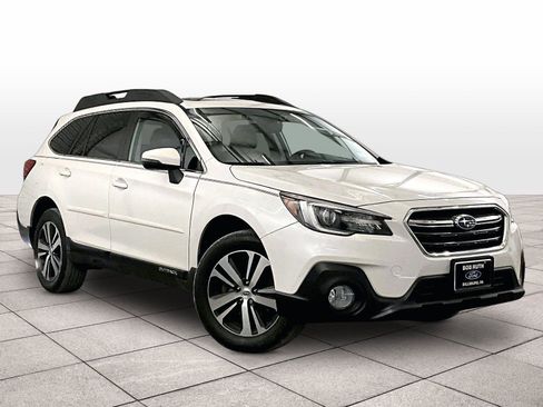 Used 2019 Subaru Outback 2.5i Limited AWD/4WD image 2