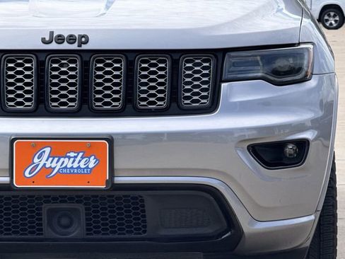 Used 2020 Jeep Grand Cherokee Altitude RWD image 8