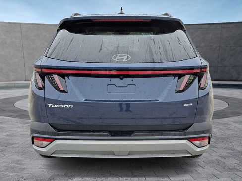 Certified 2025 Hyundai Tucson Limited image 6