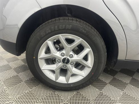 Used 2024 Kia Soul LX w/ Option Group 015 image 18