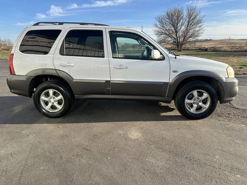 Used 2006 MAZDA Tribute s w/ Package 3 image 9