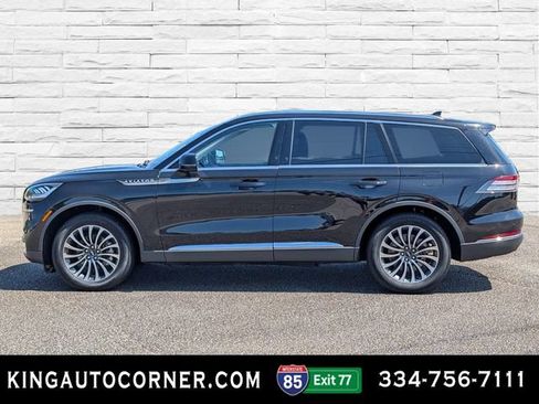 Used 2023 Lincoln Aviator Reserve w/ Equipment Group 201A AWD/4WD image 8