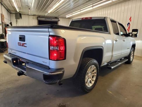 Used 2018 GMC Sierra 1500 SLE w/ SLE Value Package AWD/4WD image 3
