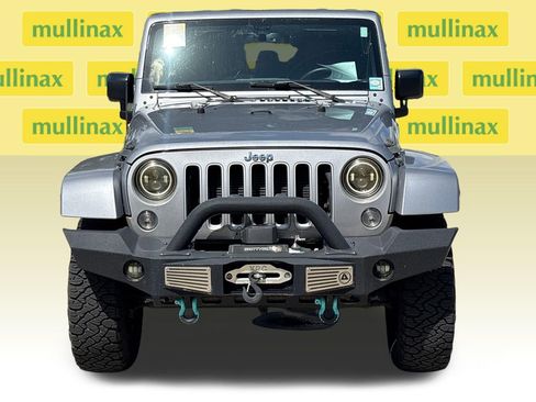 Used 2016 Jeep Wrangler Unlimited Sahara w/ Connectivity Group image 14