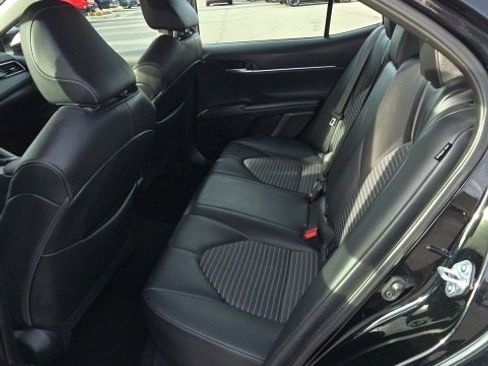 Used 2024 Toyota Camry SE image 17