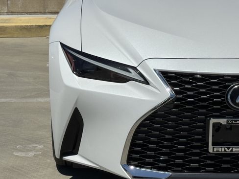 Certified 2022 Lexus IS 300 RWD image 7