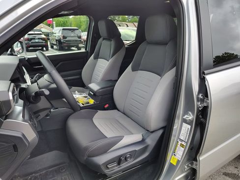 Used 2024 Toyota Tacoma TRD Sport w/ TRD Sport Upgrade Package AWD/4WD image 9