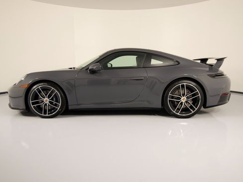 New 2026 Porsche 911 Carrera image 2