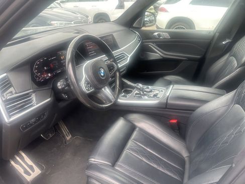 Used 2020 BMW X7 M50i image 24