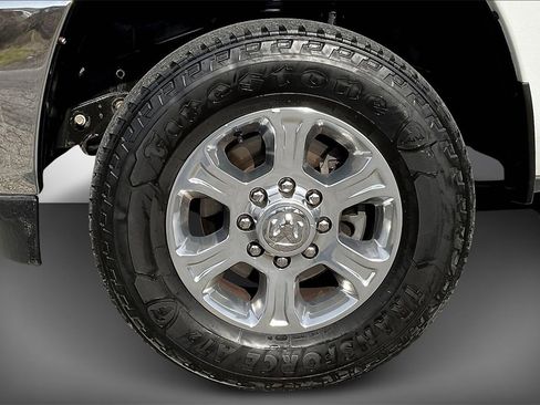 Used 2024 RAM 2500 Big Horn image 33