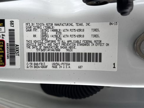Used 2015 Toyota Tundra SR5 w/ TRD Off Road Package AWD/4WD image 29