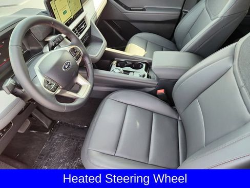 New 2026 Ford Explorer Active w/ Active Comfort Package RWD image 13