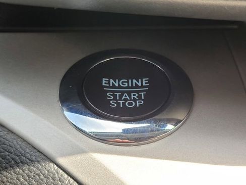 Used 2023 Ford Explorer XLT w/ Equipment Group 202A AWD/4WD image 26