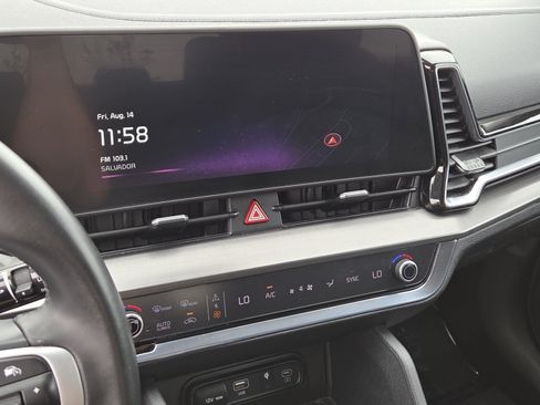 Used 2023 Kia Sportage EX FWD image 29