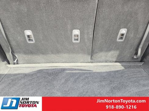 Used 2025 Nissan Pathfinder SV AWD/4WD image 33