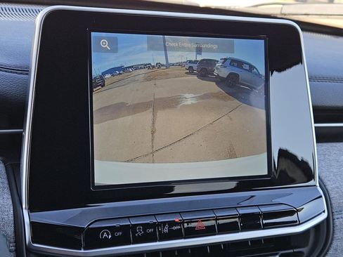 New 2026 Jeep Compass Latitude image 15