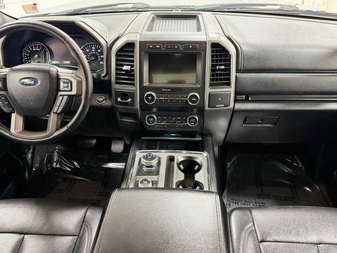 Used 2020 Ford Expedition XLT w/ Equipment Group 202A AWD/4WD image 24