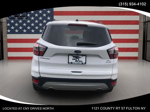 Used 2018 Ford Escape SE AWD/4WD image 6