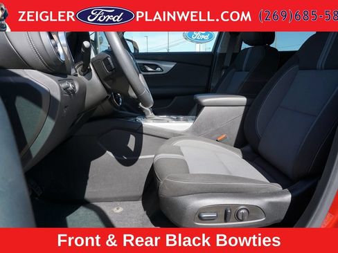Used 2023 Chevrolet Blazer LT w/ Convenience Package FWD image 17