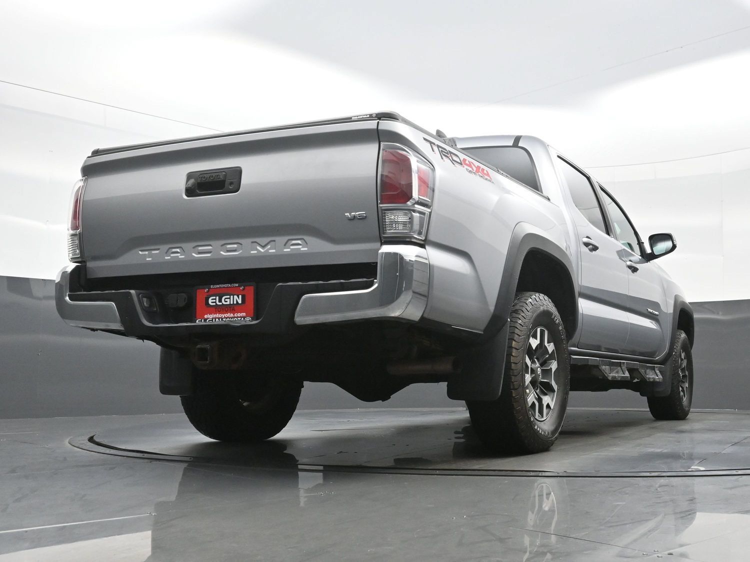 Used 2020 Toyota Tacoma TRD Off-Road AWD/4WD image 31