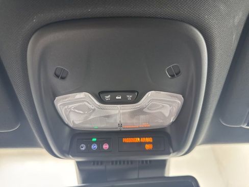 Used 2025 Chevrolet Colorado LT w/ Advanced Trailering Package RWD image 23
