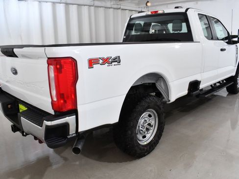 New 2026 Ford F250 XL w/ XL Off-Road Package image 11