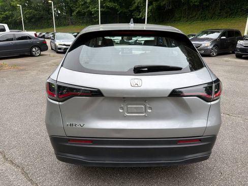 Used 2024 Honda HR-V LX image 9