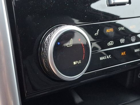 New 2025 Land Rover Discovery Dynamic SE image 20