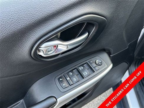 Certified 2022 Jeep Cherokee Latitude image 16