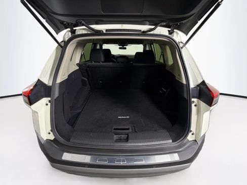 Used 2023 Nissan Rogue SV AWD/4WD image 31